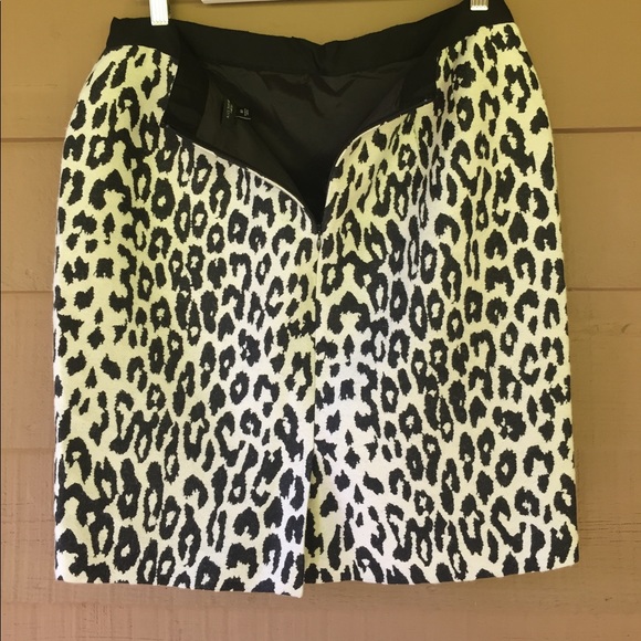 Ann Taylor Cheetah Print Pencil Skirt - Picture 4 of 8